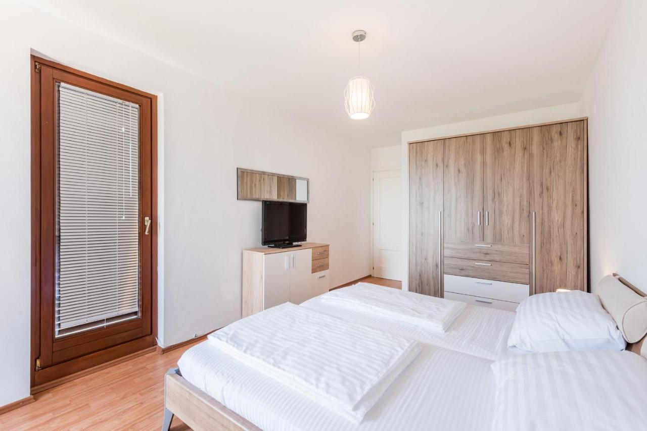 Apartments Mrs Brightside Split Exterior foto